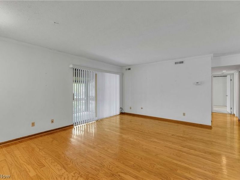 22954 Maple Ridge Road , Unit 202B, North Olmsted, OH 44070 Photo 18