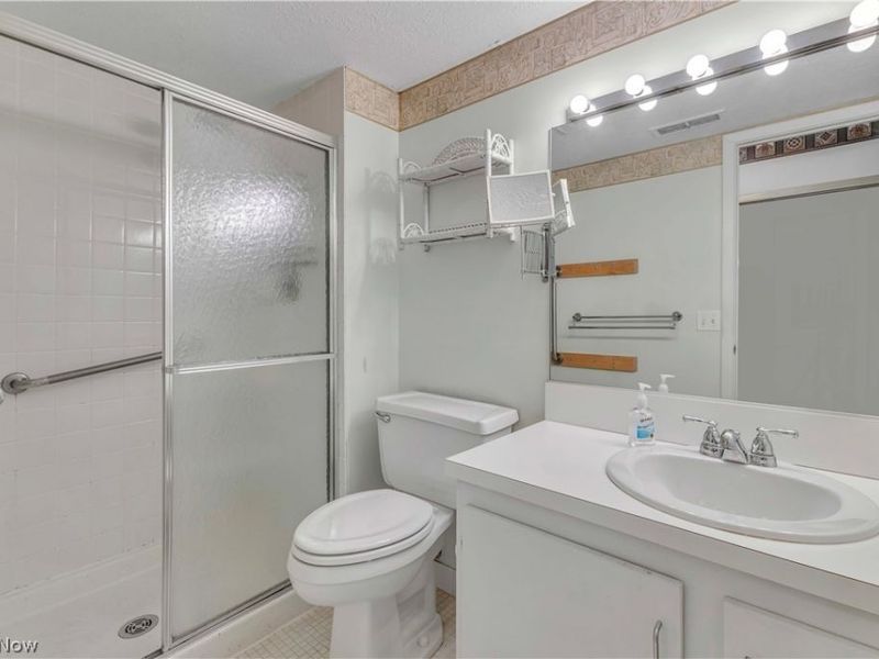 22954 Maple Ridge Road , Unit 202B, North Olmsted, OH 44070 Photo 28