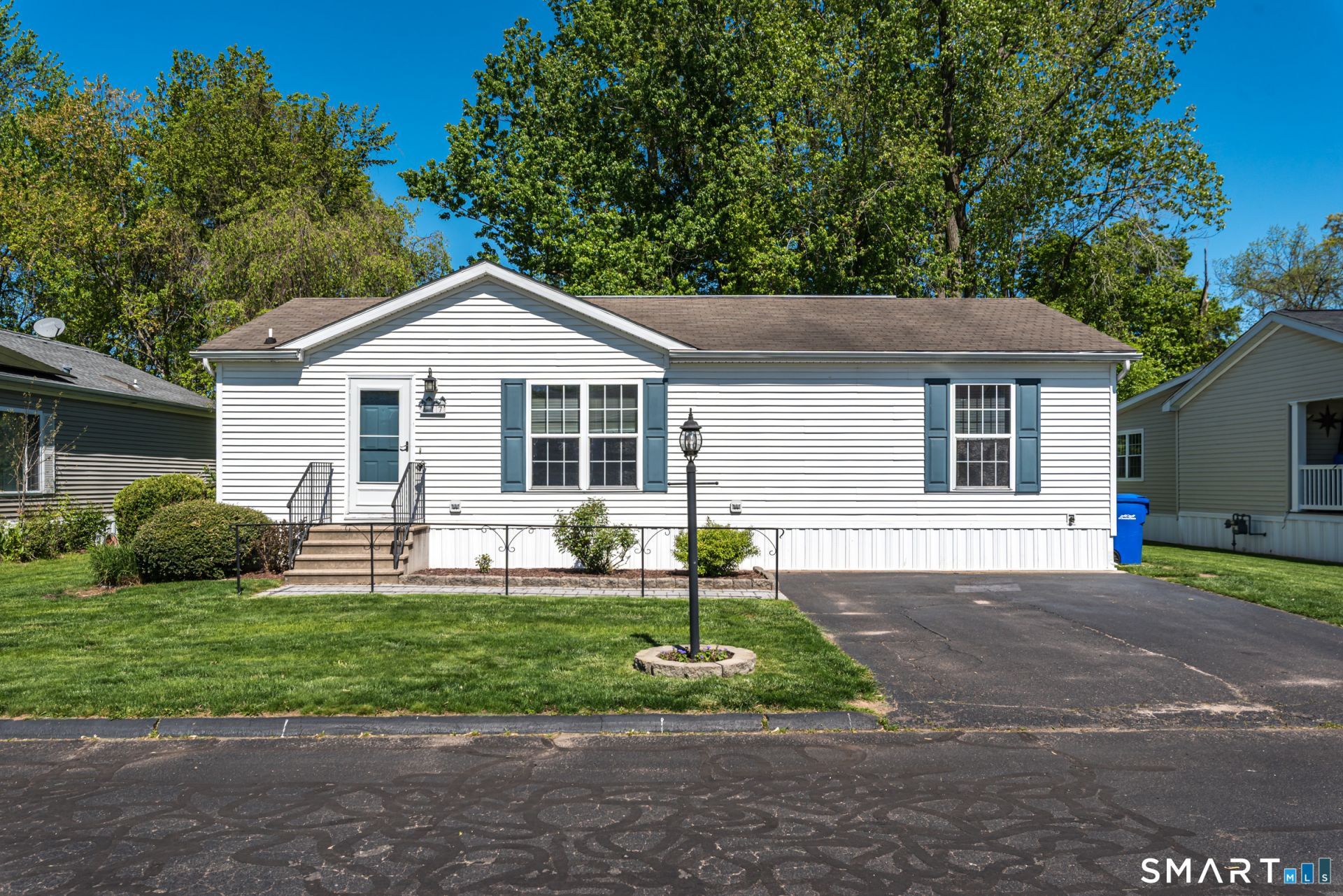 17 Laurel, East Windsor, CT 06088 Main Photo