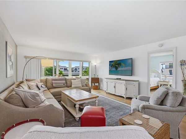 3410 Gulf Shore BLVD N, Unit 203, NAPLES, FL 34103