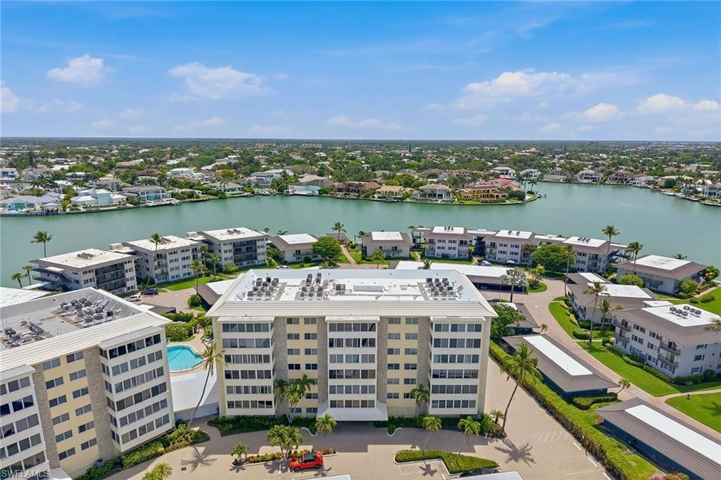3410 Gulf Shore Blvd N, Unit 203, Naples, FL 34103 Photo