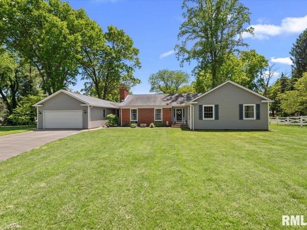 23 CIRCLE Drive, Rochester, IL 62563