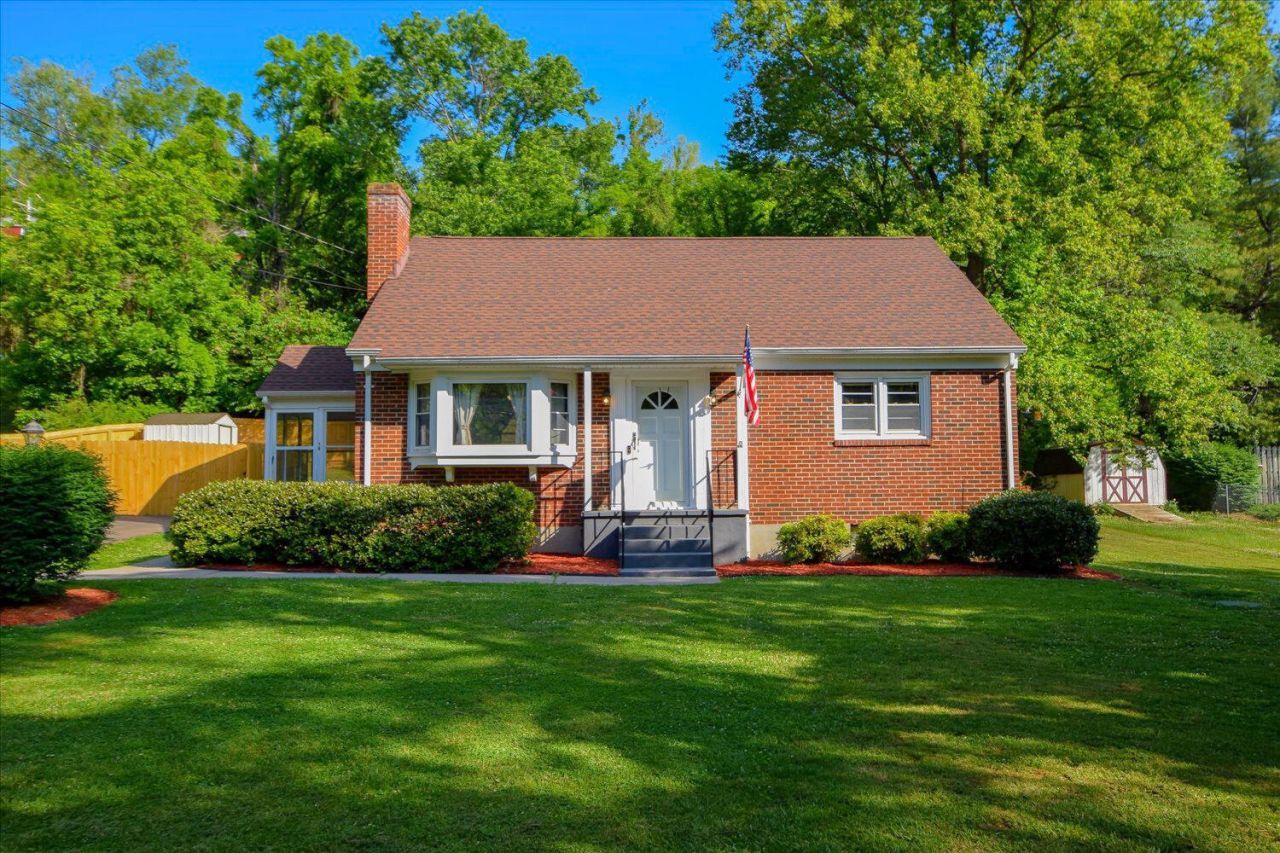 6531 Old Mill Rd, Roanoke, VA 24018 Main Photo
