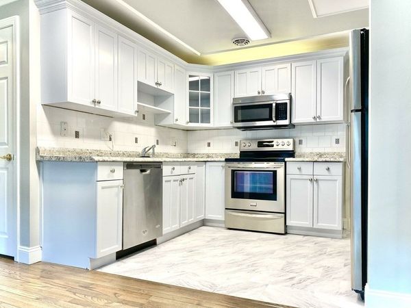 62 Carey Ave, Unit 7, Watertown, MA 02472