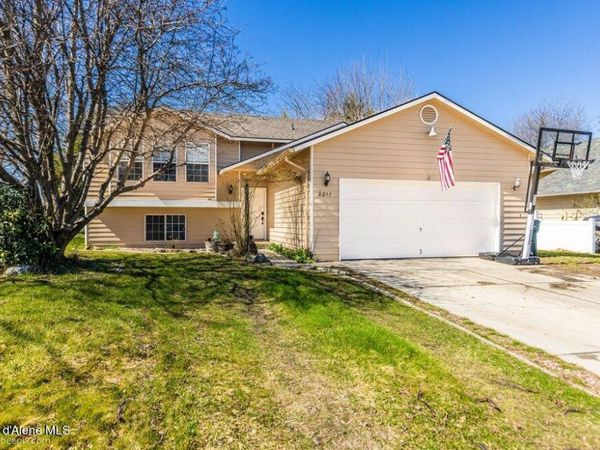 8811 N Davis Circle , Hayden, ID 83835