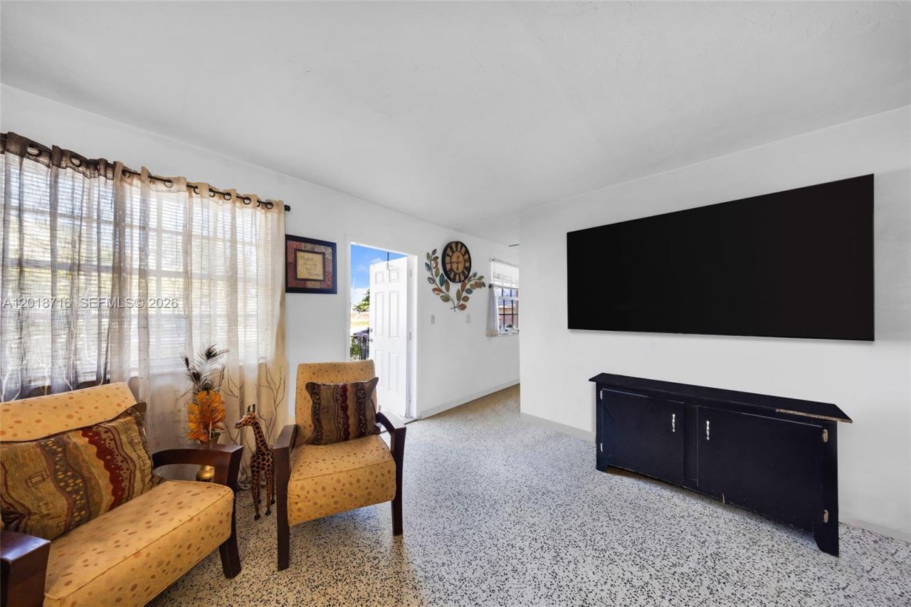 3126 NW 28th St , Miami, FL 33142 Photo