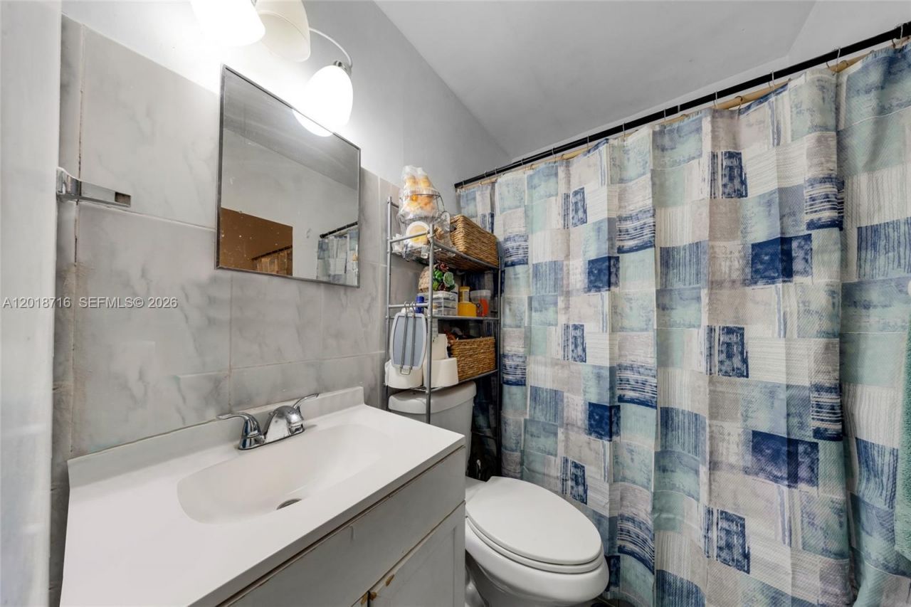 3126 NW 28th St , Miami, FL 33142 Photo