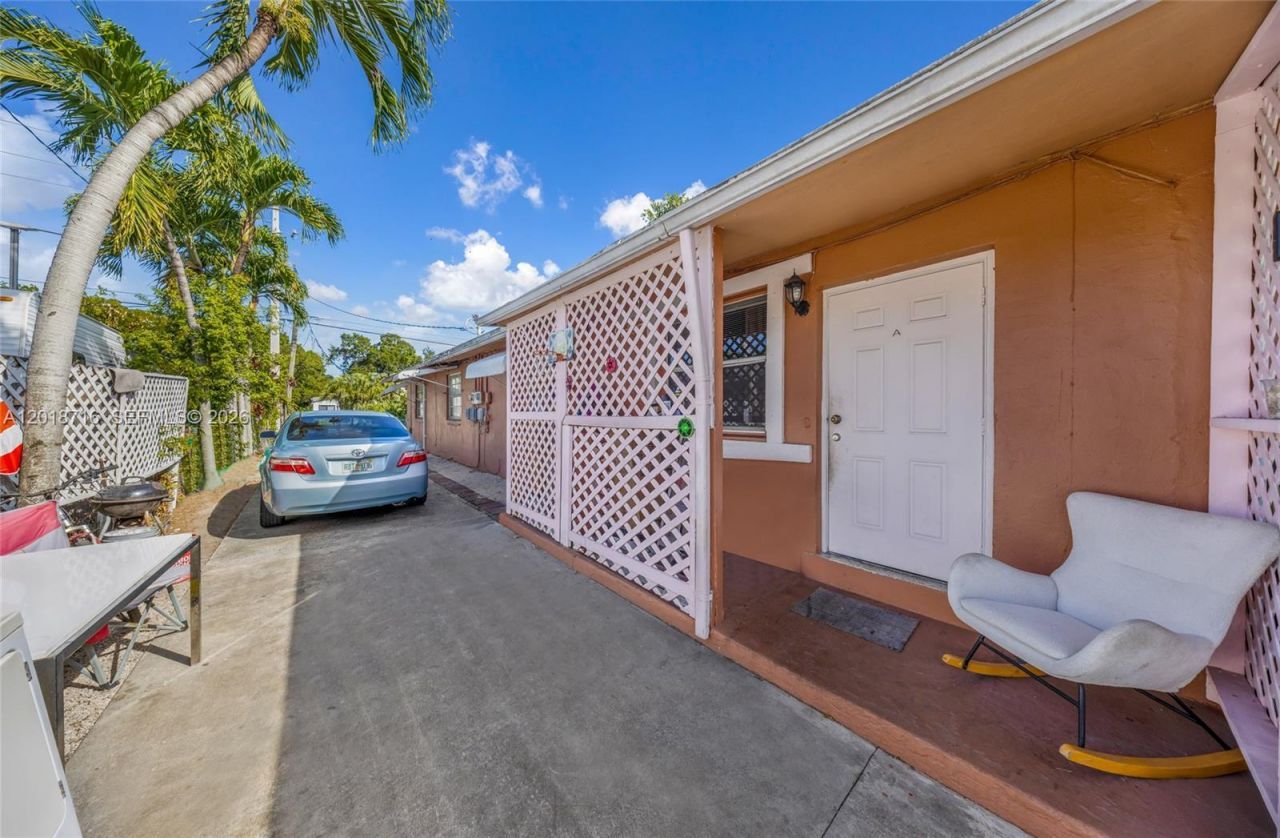 3126 NW 28th St , Miami, FL 33142 Photo