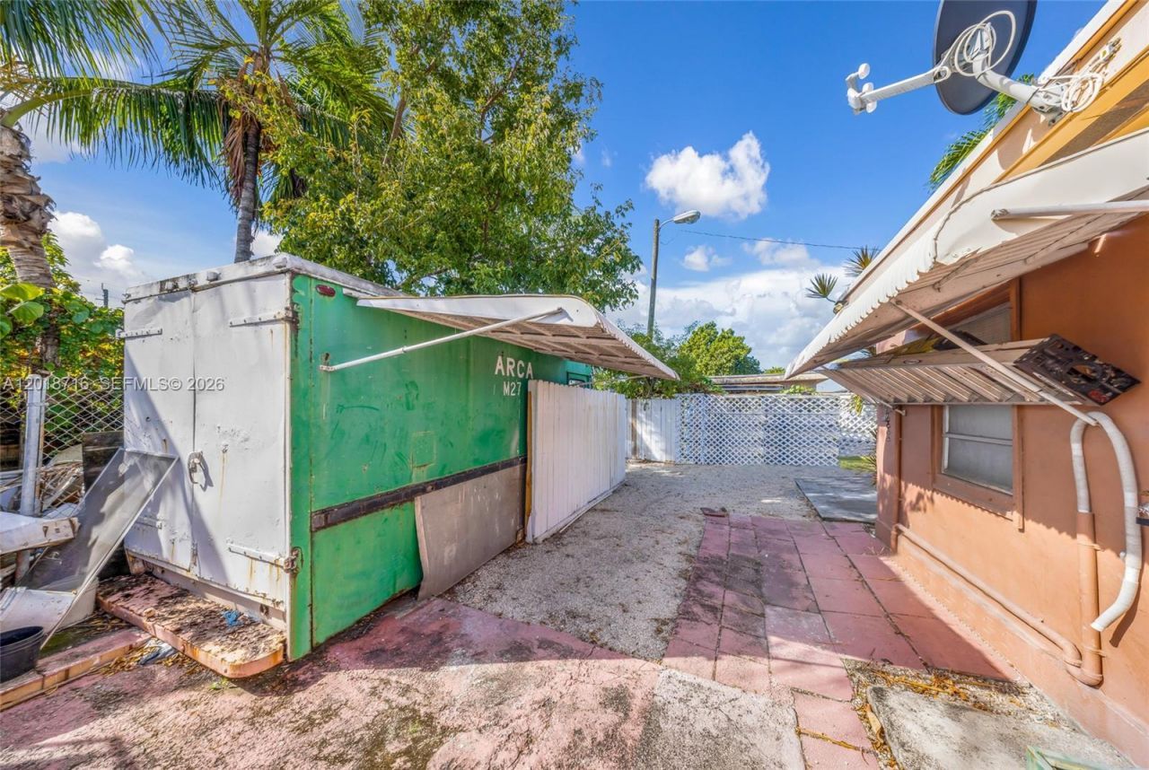 3126 NW 28th St , Miami, FL 33142 Photo