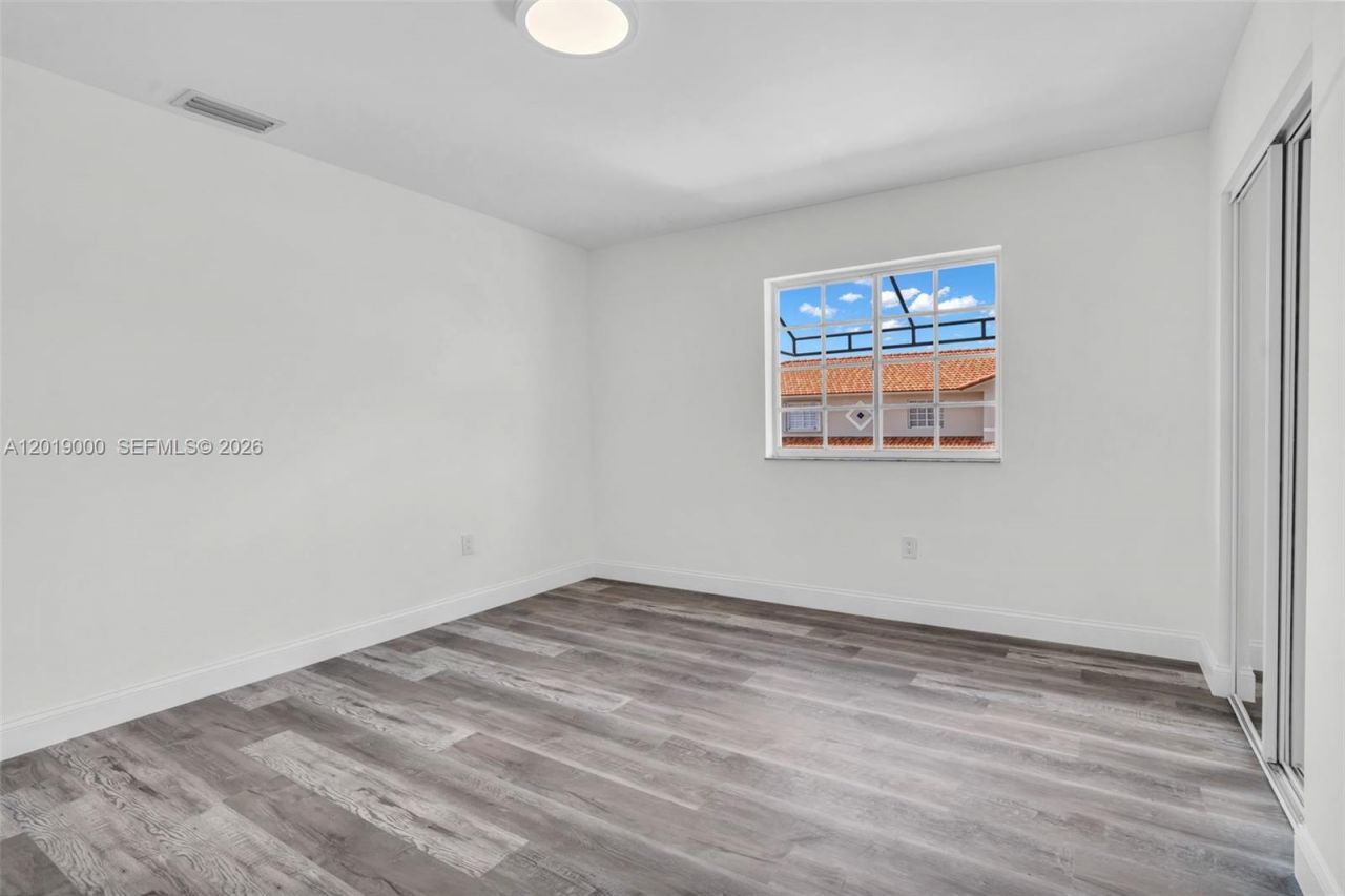 10101 W Okeechobee Rd , Unit 16202, Hialeah Gardens, FL 33016 Photo