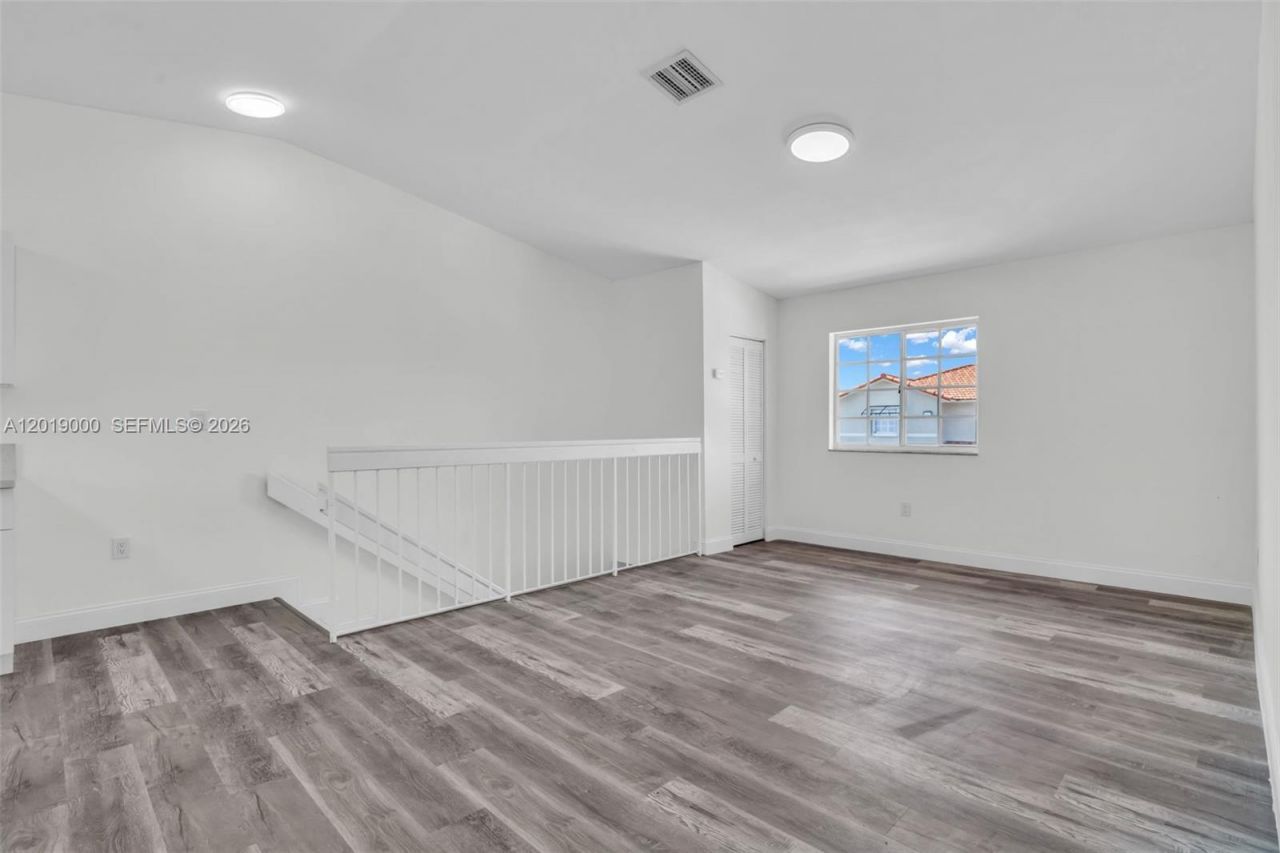 10101 W Okeechobee Rd , Unit 16202, Hialeah Gardens, FL 33016 Photo