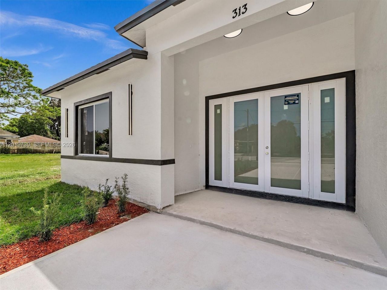 313 13th S St, Unit B, Fort Pierce, FL 34950 Photo
