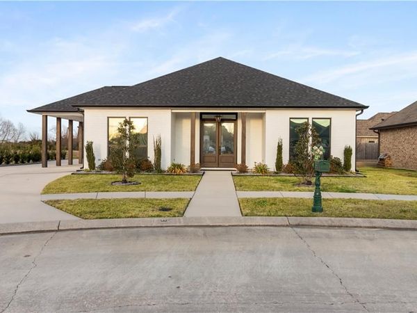 120 MONARCH Cove , Luling, LA 70070