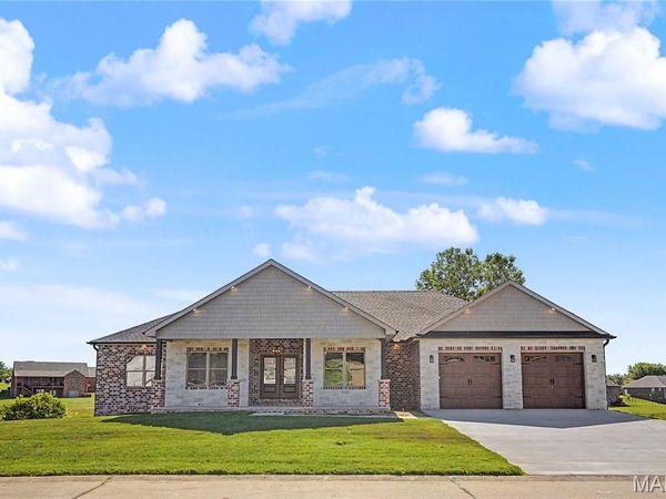 1636 Mohawk Street , Jackson, MO 63755