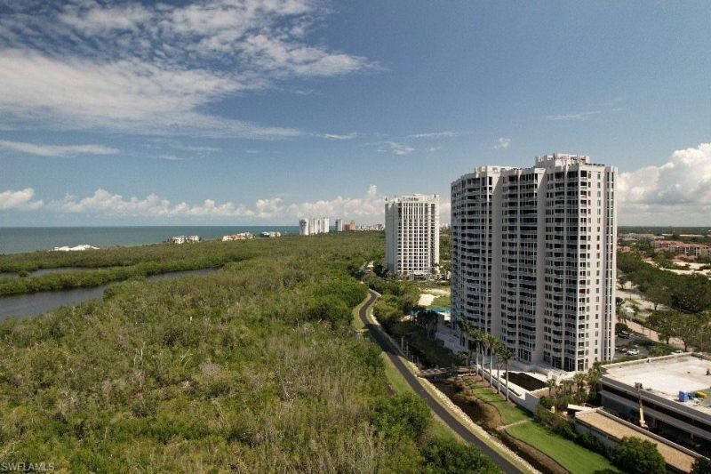 7686 Pebble Creek Cir, Unit 301, Naples, FL 34108 Photo