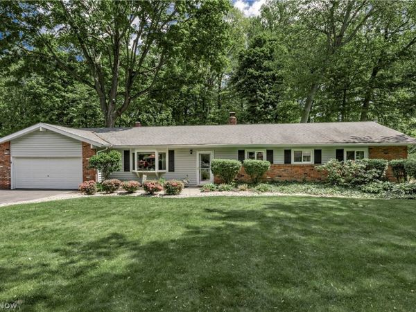 5899 S Shandle Boulevard , Mentor, OH 44060
