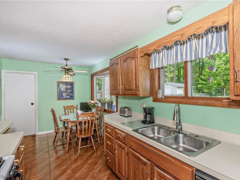 5899 S Shandle Boulevard, Mentor, OH 44060 Photo 12