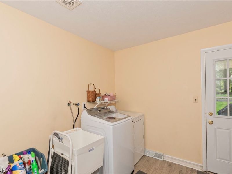 5899 S Shandle Boulevard, Mentor, OH 44060 Photo 16