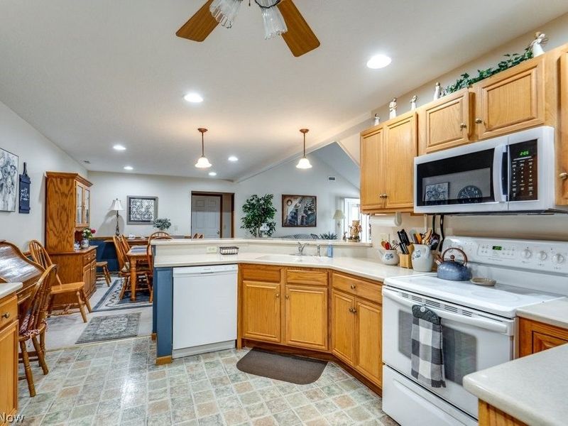 1055 Scottwood Place NE, Massillon, OH 44646 Photo 10