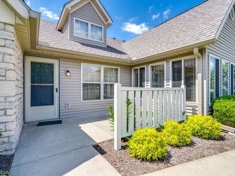 1055 Scottwood Place NE, Massillon, OH 44646 Photo 3