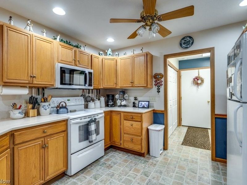 1055 Scottwood Place NE, Massillon, OH 44646 Photo 9