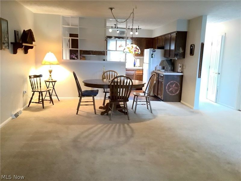 1250 S Sawburg Avenue, Alliance, OH 44601 Photo 10