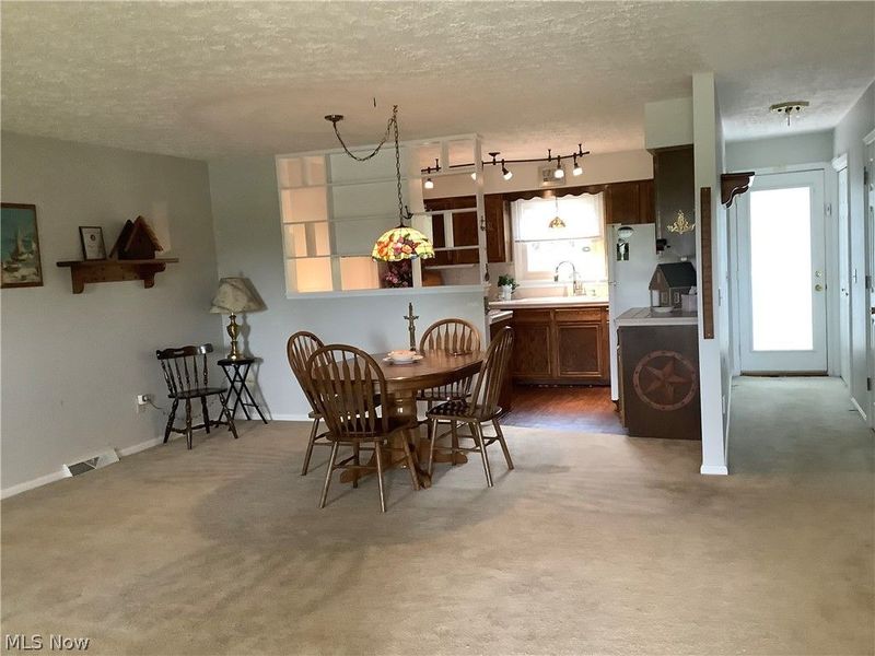 1250 S Sawburg Avenue, Alliance, OH 44601 Photo 14