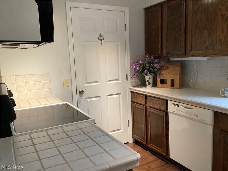 1250 S Sawburg Avenue, Alliance, OH 44601 Photo 17