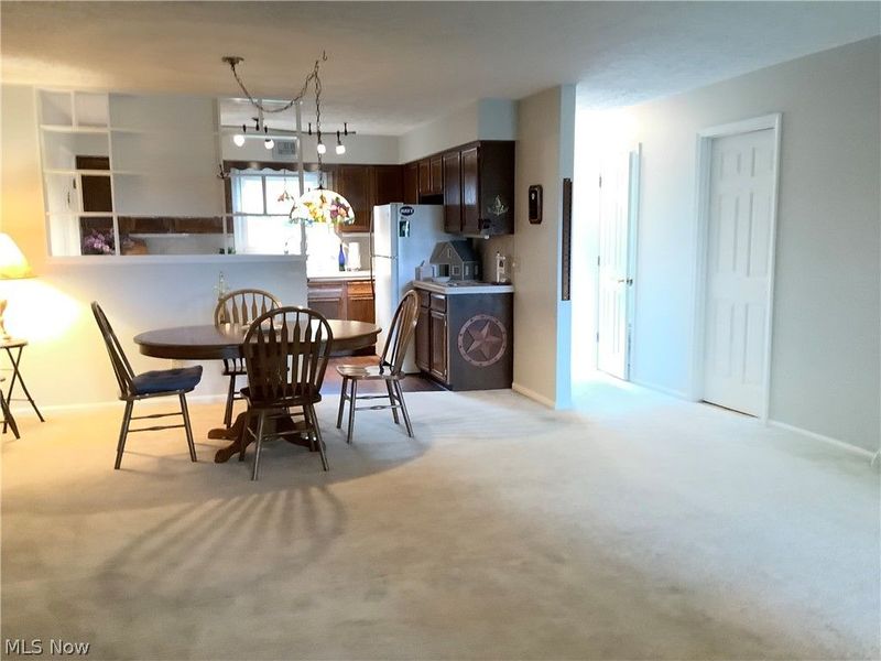 1250 S Sawburg Avenue, Alliance, OH 44601 Photo 9
