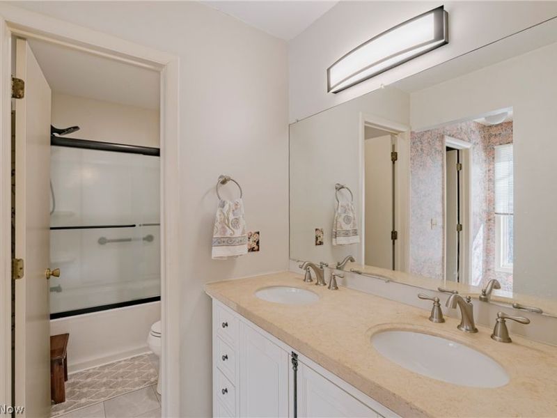 6919 Woodwalk Drive, Unit 38, Brecksville, OH 44141 Photo 20