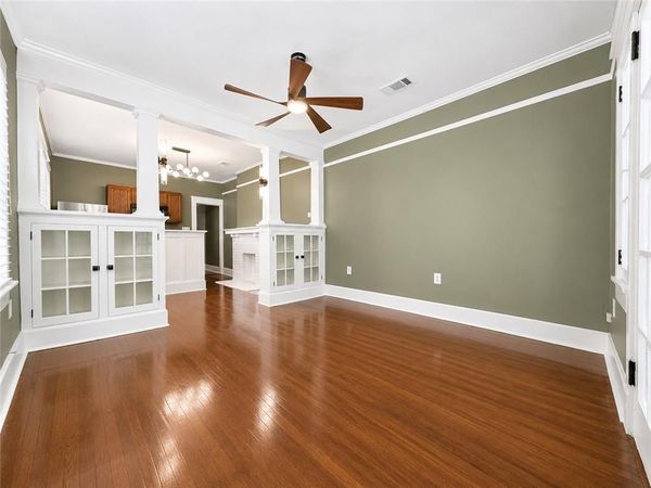 2628 MAGAZINE Street , New Orleans, LA 70130