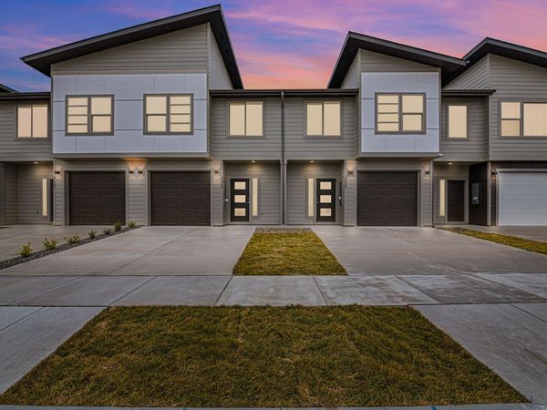 4529 Road 114, Pasco, WA 99301