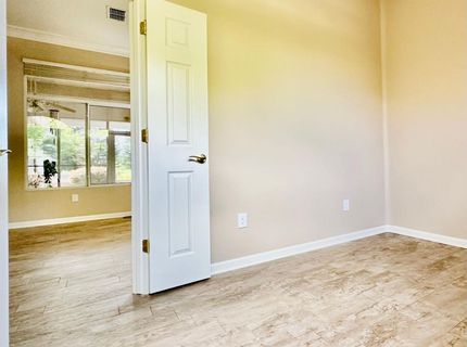 7026 Lost Lake Ln, Roseville, CA 95747 Photo