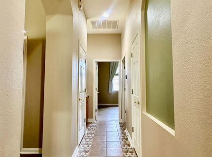 7026 Lost Lake Ln, Roseville, CA 95747 Photo