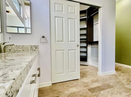 7026 Lost Lake Ln, Roseville, CA 95747 Photo