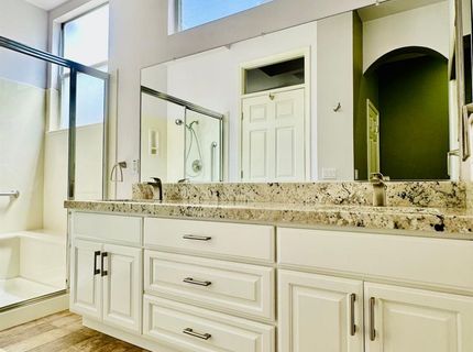 7026 Lost Lake Ln, Roseville, CA 95747 Photo