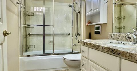 7026 Lost Lake Ln, Roseville, CA 95747 Photo