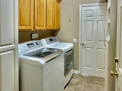 7026 Lost Lake Ln, Roseville, CA 95747 Photo