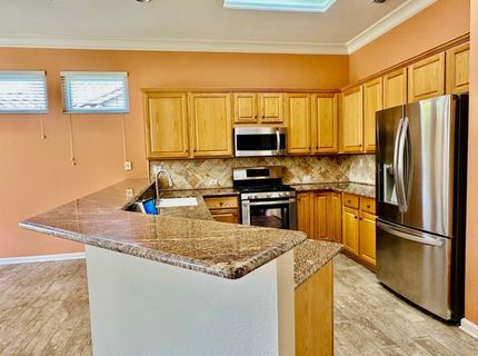 7026 Lost Lake Ln, Roseville, CA 95747 Photo