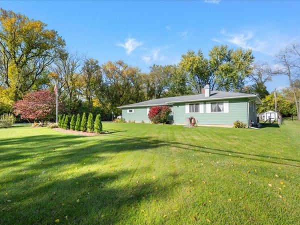 1302 Cary Road , Algonquin, IL 60102