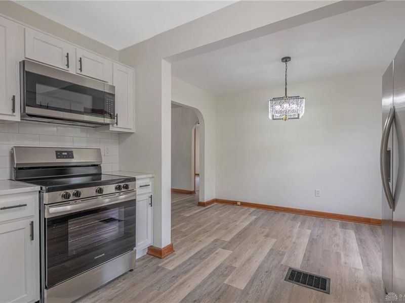 2976 Arthur Road, Springfield, OH 45502 Photo 6