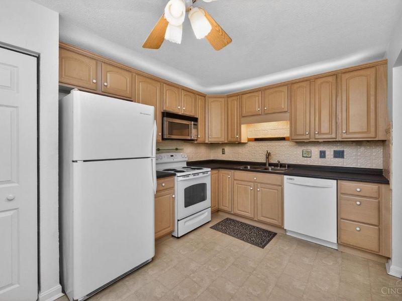 6355 Corbly Road, Unit 4, Cincinnati, OH 45230 Photo 17