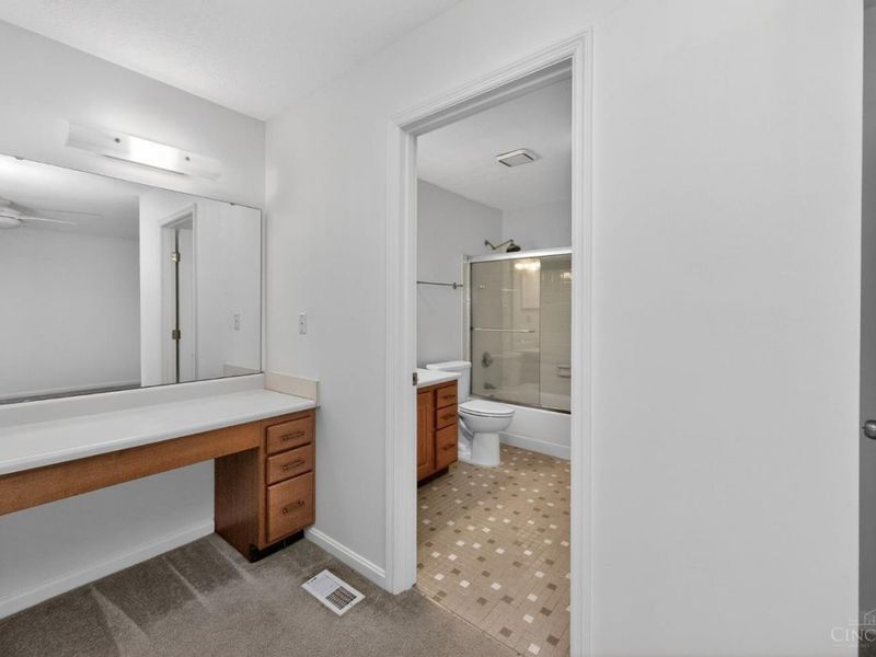 6355 Corbly Road, Unit 4, Cincinnati, OH 45230 Photo 25