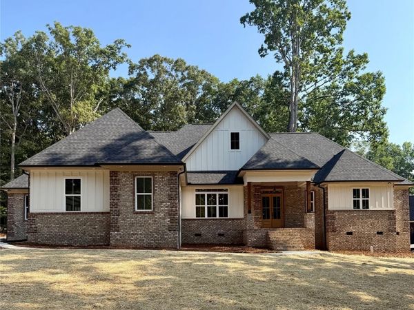 207 Kingsbridge Road, Salisbury, NC 28144