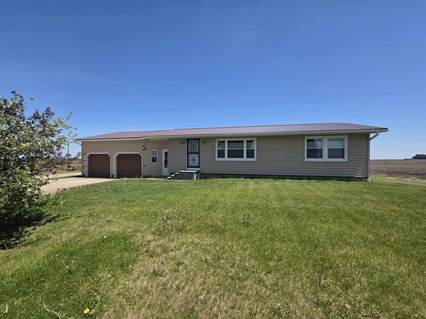 2258 110th Avenue, Masonville, IA 50654