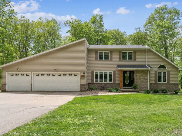 112 Castle Lane, Denver, IA 50622