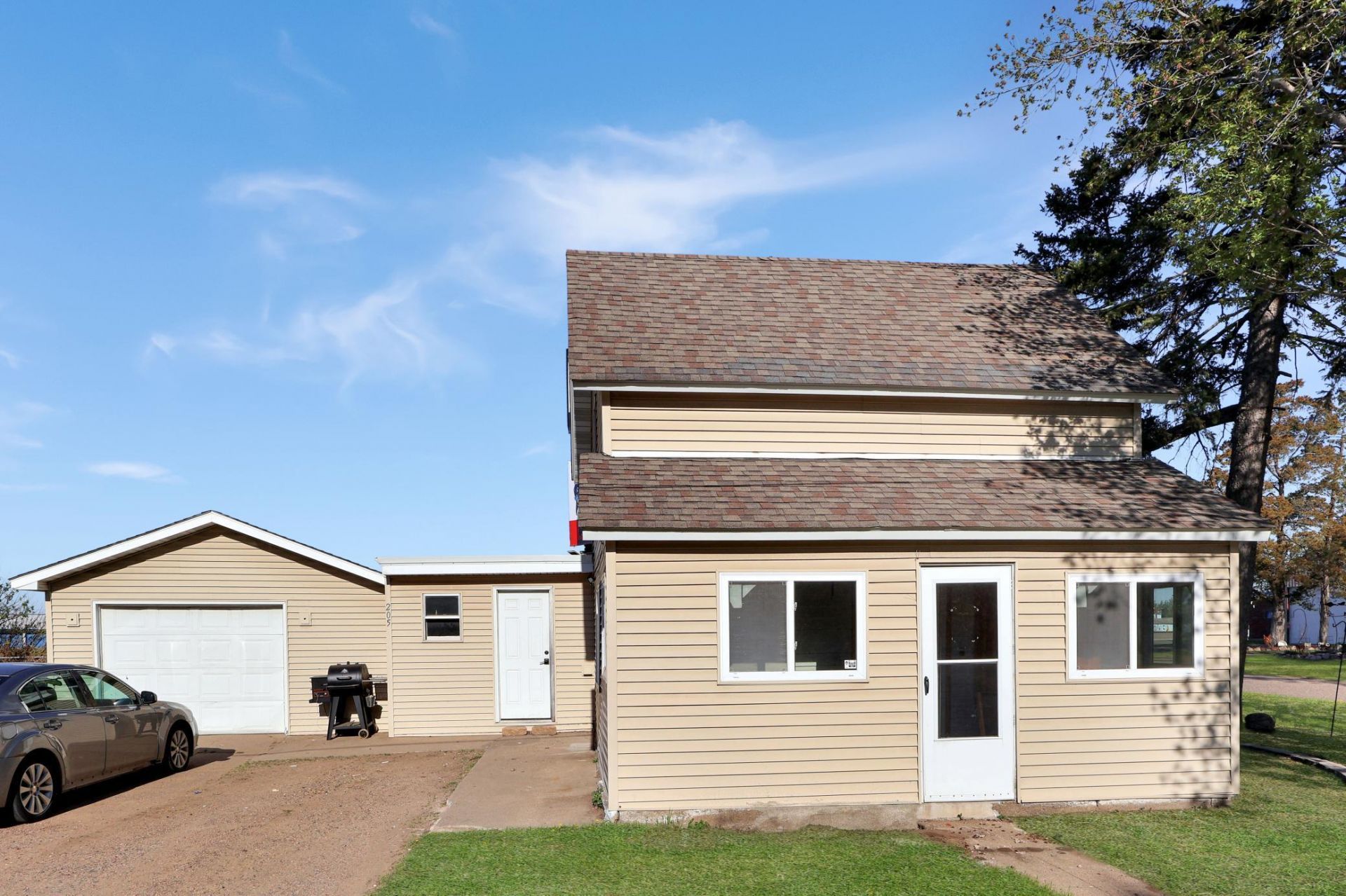 205 S Cedar Street , Royalton, MN 56373