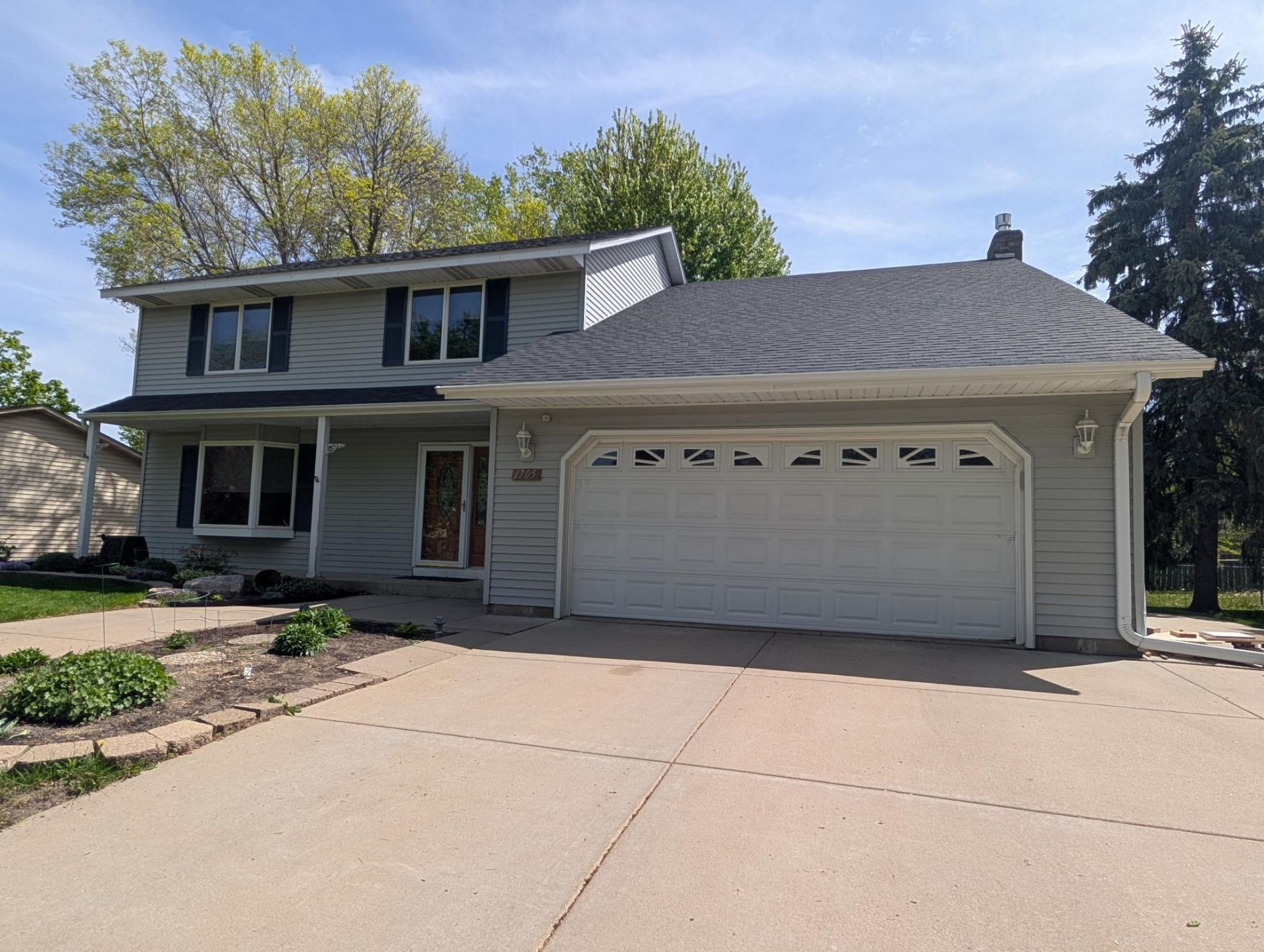 1705 James Court , Burnsville, MN 55337
