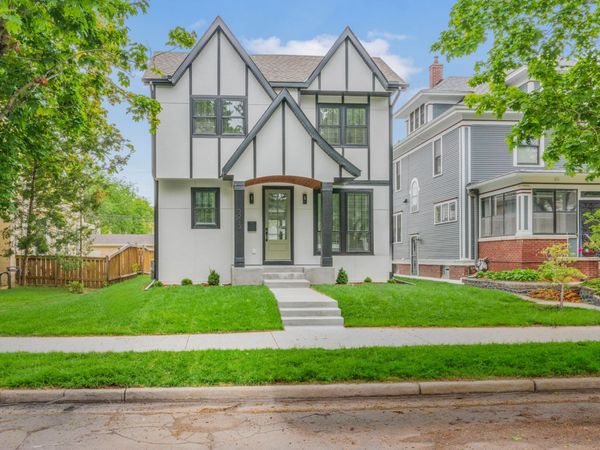 3213 Holmes Avenue S, Minneapolis, MN 55408