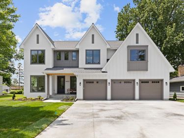 6100 Abbott Avenue S, Edina, MN 55410